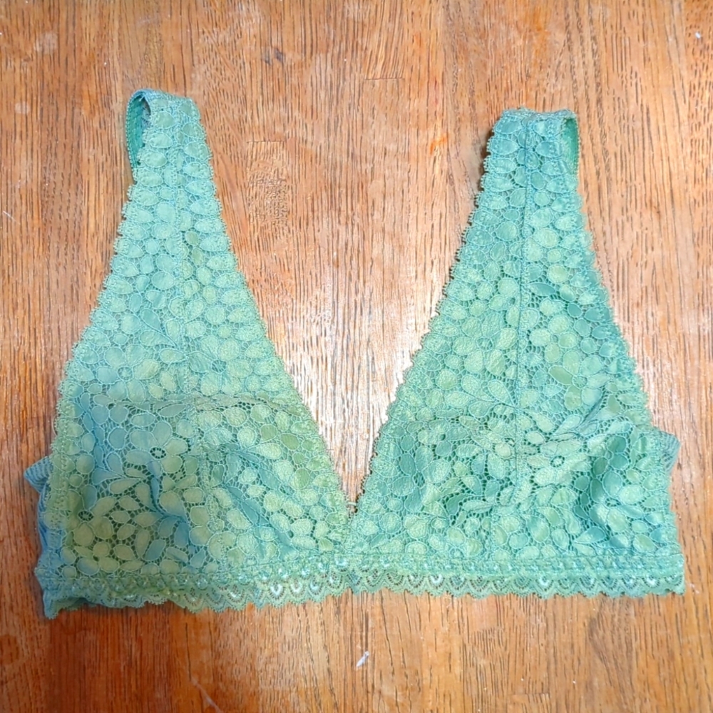 Green Lace Bralette (Medium)